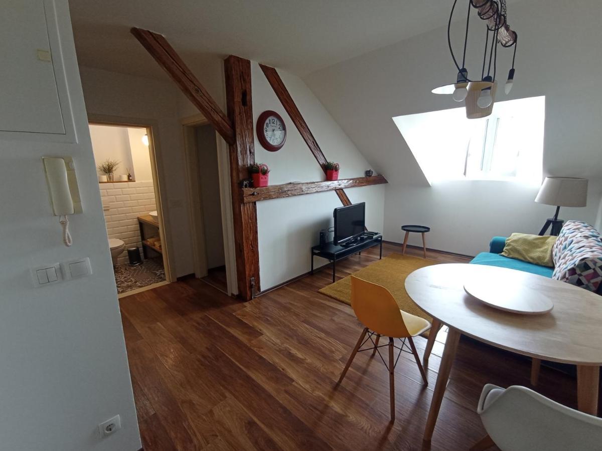 Music Apartment Benedikta Zagreb Buitenkant foto