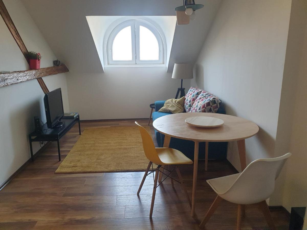Music Apartment Benedikta Zagreb Buitenkant foto