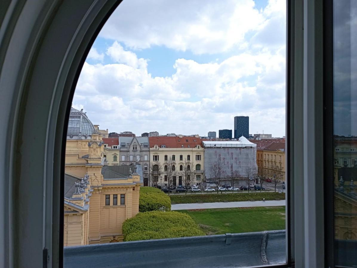 Music Apartment Benedikta Zagreb Buitenkant foto