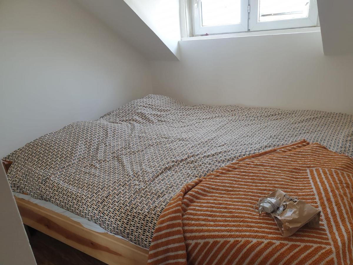 Music Apartment Benedikta Zagreb Buitenkant foto