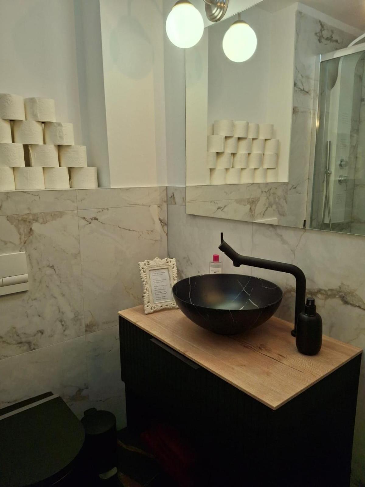 Music Apartment Benedikta Zagreb Buitenkant foto